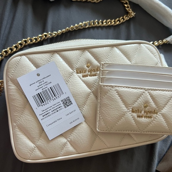 💕🎁 Kate Spade Glimmer Quilted Patent Leather Boxed Crossbody Set in parchment - Picture 11 of 15